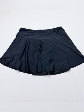 Women's Black Performance Skort